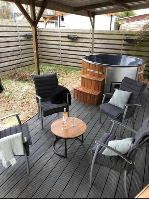 Hottub Forest Chalet Op De Veluwe! Putten Exterior foto